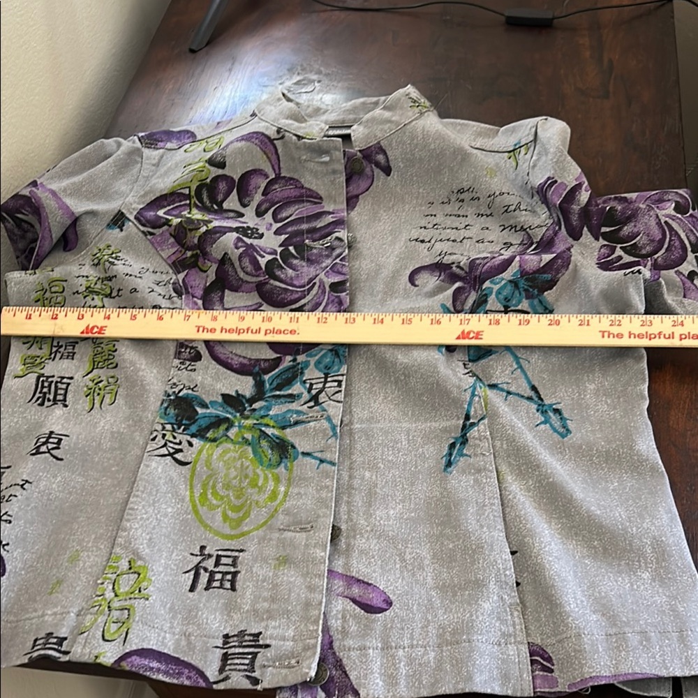 Chico's Additions Gray and Purple Blazer with Artistic Floral Design Chicos Sz 3 - Picture 8 of 8